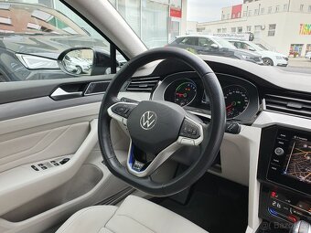 VW Passat B8 GTE Variant 1.4TSI 160kW DSG - záruka Autodraft - 18