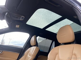VOLVO XC90 11/2019 / B5 / AWD / INSCRIPTION - 18