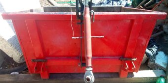 TRAKTOR ZETOR + VALNÍK + LOPATA - 18