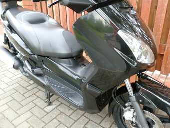 Yamaha X-Max 125 (2009) - 18