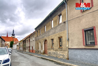 Prodej rodinného domu v Velvarech, ul. Slánská - 18