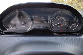 Peugeot 2008 1.2 PureTech Style - 18