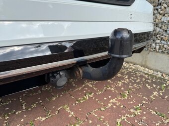 Volkswagen Touran 1,5 TSI/110kW DSG R-Line 7míst - 18