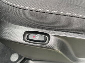 Smart EQ Forfour, SOH 94%, el.střecha, výhřev, první majitel - 18