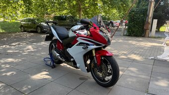 Honda CBR600f - 18