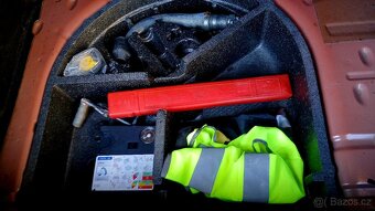 B-MAX 1.6 TDCi,70Kw,Výborný stav. - 18