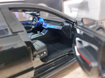 model auta Audi RS7 Sportback + dialkové +svetlá 1:18 - 18