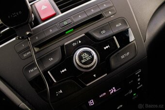 Honda Civic 1.8 i-VTEC Comfort - 18