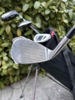 Prodám pánský golfový set Dunlop - 18