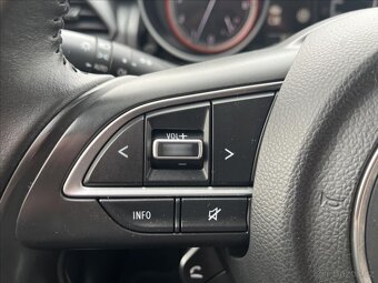 Suzuki Swift 1,2 DualJet Hybrid  Comfort (2020) - 18