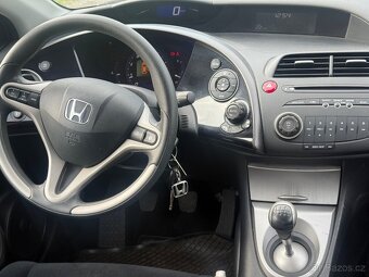 Honda Civic 1,8 VTEC 1.majitel najeto 107000 km - 18