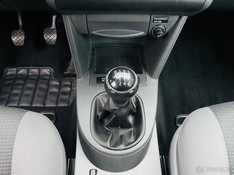 Volkswagen Caddy 1.6i BENZÍN 75KW MANUÁL TAŽNÉ - 18