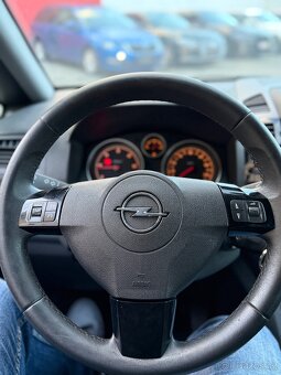 Opel Zafira, 1.7CDI 81KW KUŽE KLIMA 7MIST Ojeté, 11/2008, 28 - 18