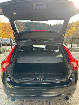 VOLVO V6O T5 POLESTAR 250PS 8-st. automat HARMANN KARDON - 18