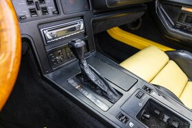 1989 Chevrolet Corvette C4 Cabriolet - 18