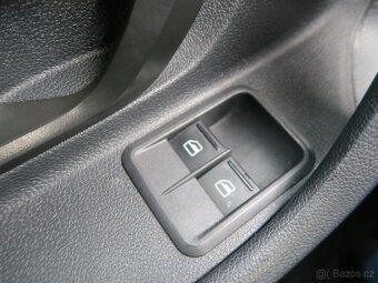 ŠKODA ROOMSTER 1.2 HTP 51kW 1.MAJITEL MÁLO KM - 18