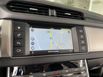 Jaguar XF 30d 221kW KeyLess FullLED DPH - 18