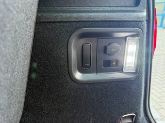 VW SHARAN 2.0 TDi DSG NAVI KAMERA WEBASTO TAŽNÉ 7 MÍST - 18