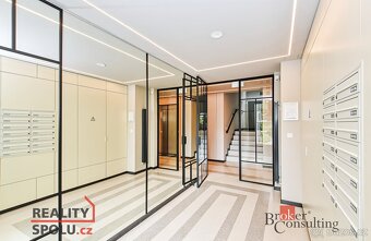 Pronájem, byty/1+kk, 35 m2, Pod Havránkou 7/8, Troja, 17100  - 18