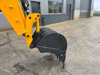 JCB 3DX 2019 - 18