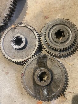 Náhradní díly na Pf 62 61 - 18