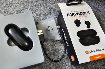 Přenosný bezdrátový reproduktor JVC XS-E622B černý - 18