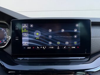 ŠKODA Octavia IV Combi 2.0TDi 110KW DSG Style Plus - 18