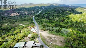 Isery Main Road, Roatan - 18