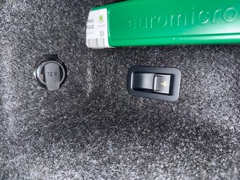 ŠKODA ENYAQ iV 80 / MATRIX / KŮŽE / TOP - 18