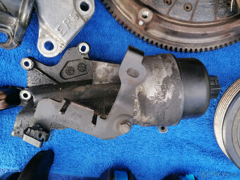 Peugeot Citroen Mini BMW 1,4 VTi díly motoru - 18