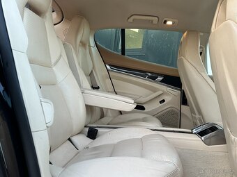 Porsche Panamera 2011 - 18