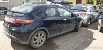 Honda Civic 8g (i pof.) na náhradní díly rv. 2007 ufo - 18