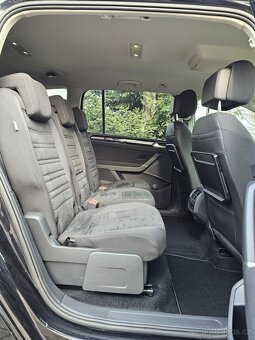 Volkswagen Touran 2.0TDi Highline DCC 140kW |2017|106 000 km - 18
