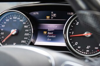 Mercedes-Benz E 220 d 4MATIC - 18