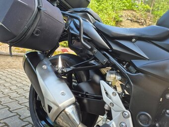 Suzuki GSR 750 - TOP STAV + VÝBAVA - 12 000 KM 123.000,- Kč - 18