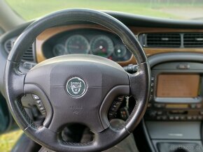 Jaguar X-Type 3.0 V6 169kw r. 2001 4x4 - 18