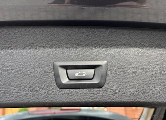 BMW X1 sDrive18i Advantage - 18