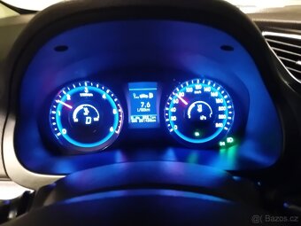 HYUNDAI i40 1.7 CRDI 2014 ČR AUTOMAT - 18