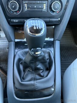 Octavia 2fl Laurin Klement - 18