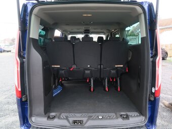 Ford Tourneo Custom 2.2 TDCi LONG L2 TITANIUM 8-MÍST CZ - 18