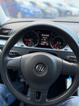 Volkswagen Passat, 2.0TDI 103KW Automat serviska Ojeté, 9/20 - 18