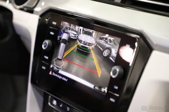 VW Passat GTE Variant 1.4 TSI 160kW DSG - záruka Autodraft - 18