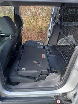 Ford Transit Connect Kombi, najeto 54.050 km - 18