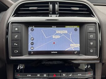 Jaguar F-Pace 30D AWD PRESTIGE ČR DPH - 18