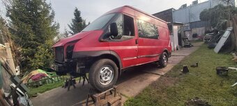 Ford Transit 2.2 TDCi 81Kw MiniBus 6.míst Naj:192 793km STK - 18