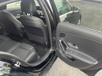 Mercedes-Benz Třídy A 200D/60tis km/1.MAJITEL/kamera 360°/ČR - 18