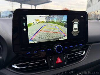 Hyundai i30 fastback 1.5 t-gdi 118 kw / 2022 - 18