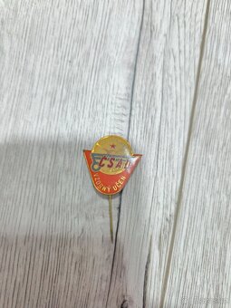 Odznaky medaile - 18