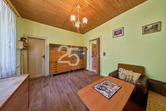 Prodej rodinného domu se zahradou a garáží v obci Úpice, okr - 18