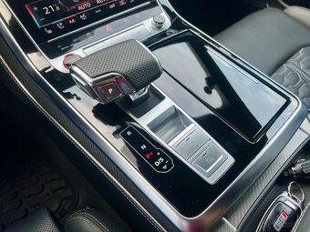 Audi RS Q8 4,0 TFSi QUATTRO MATRIX záruka / 2023 - 18